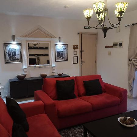 Village Corner 3 Bedroom Apartment With Garage 马尔萨斯卡拉 外观 照片
