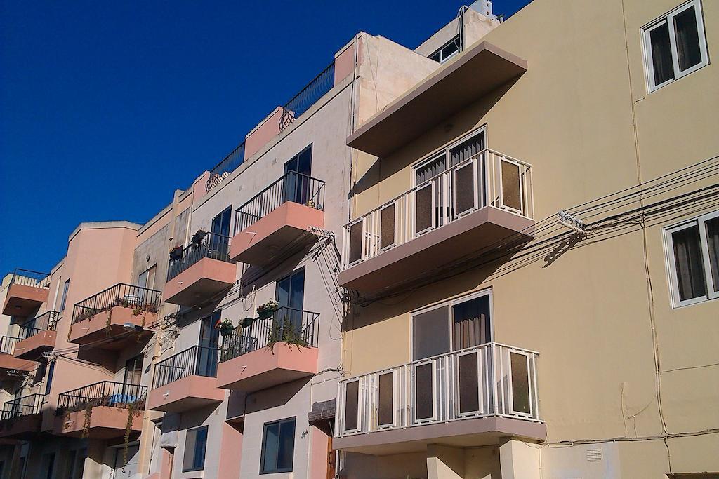 Village Corner 3 Bedroom Apartment With Garage 马尔萨斯卡拉 外观 照片